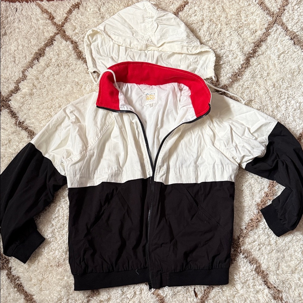 Colorblock Hooded Windbreaker Jacket - White/Black with Red Trim